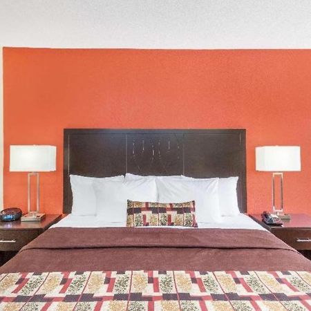 Days Inn By Wyndham Rayville Exterior foto
