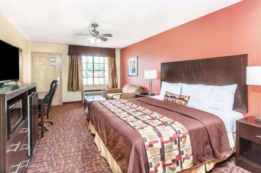 Days Inn By Wyndham Rayville Exterior foto